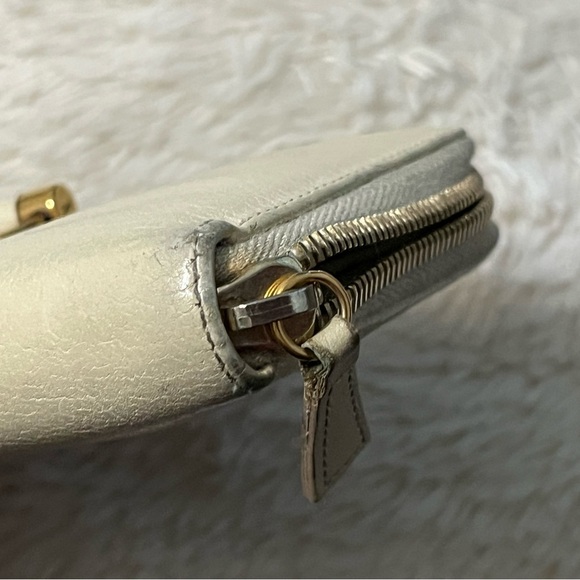 Yves Saint Laurent Cream Leather Wallet with Gold Hardware - Picture 13 of 16